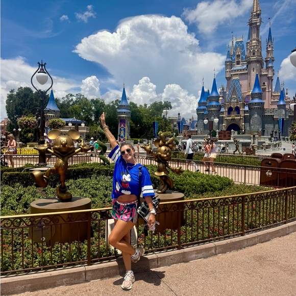 Meet your Posher, Mackenzie - Picture 2 of 4